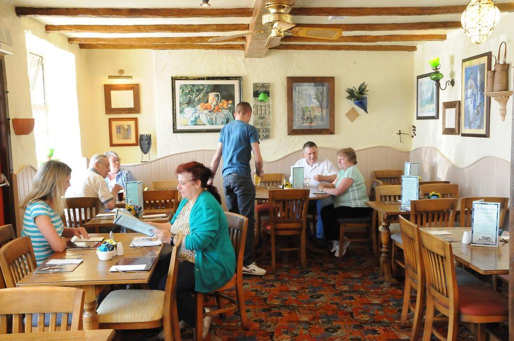 Gorey Dolphin Hotel מראה חיצוני תמונה